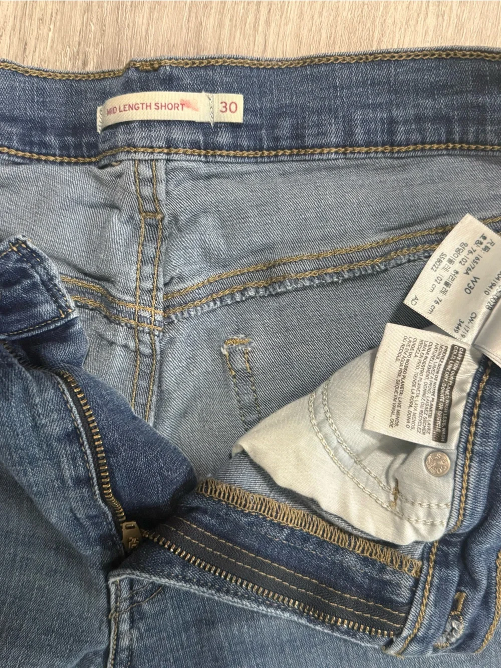 women’s waist